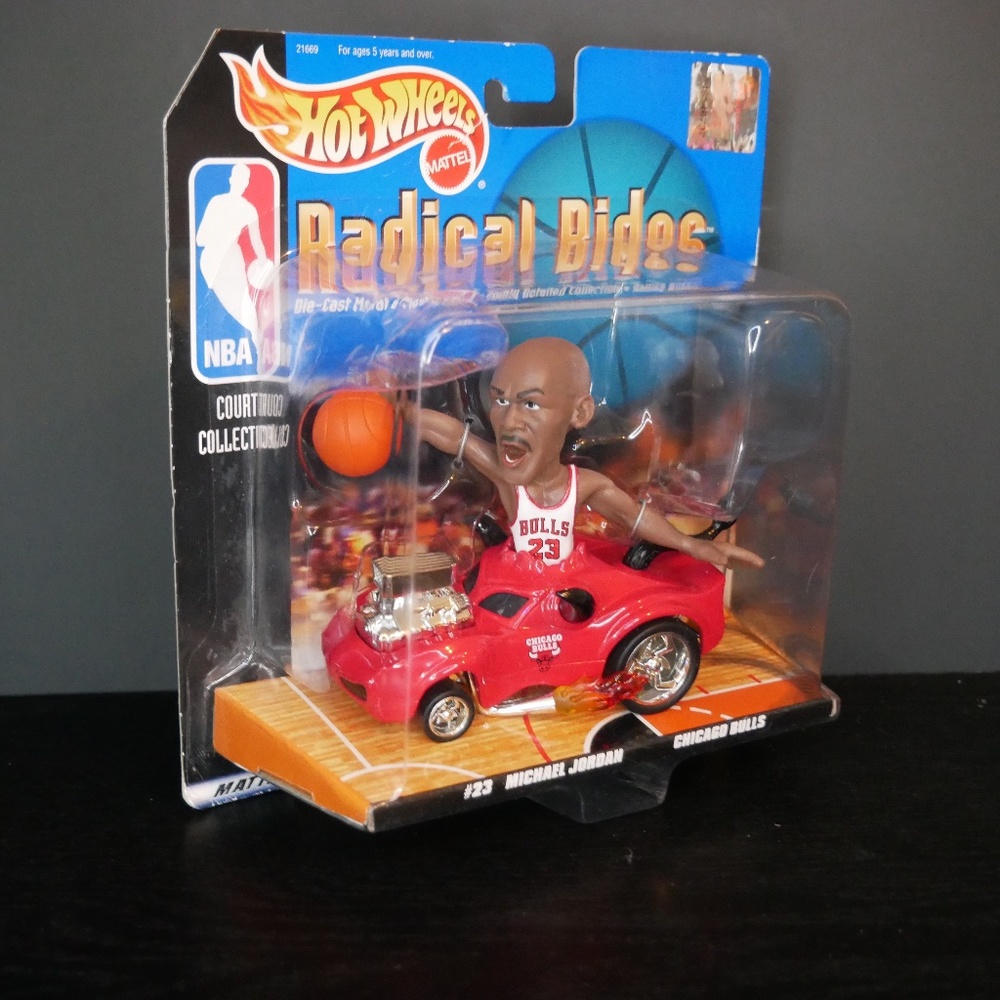 Hot Wheels NBA Michael Jordan #23 Car Sealed